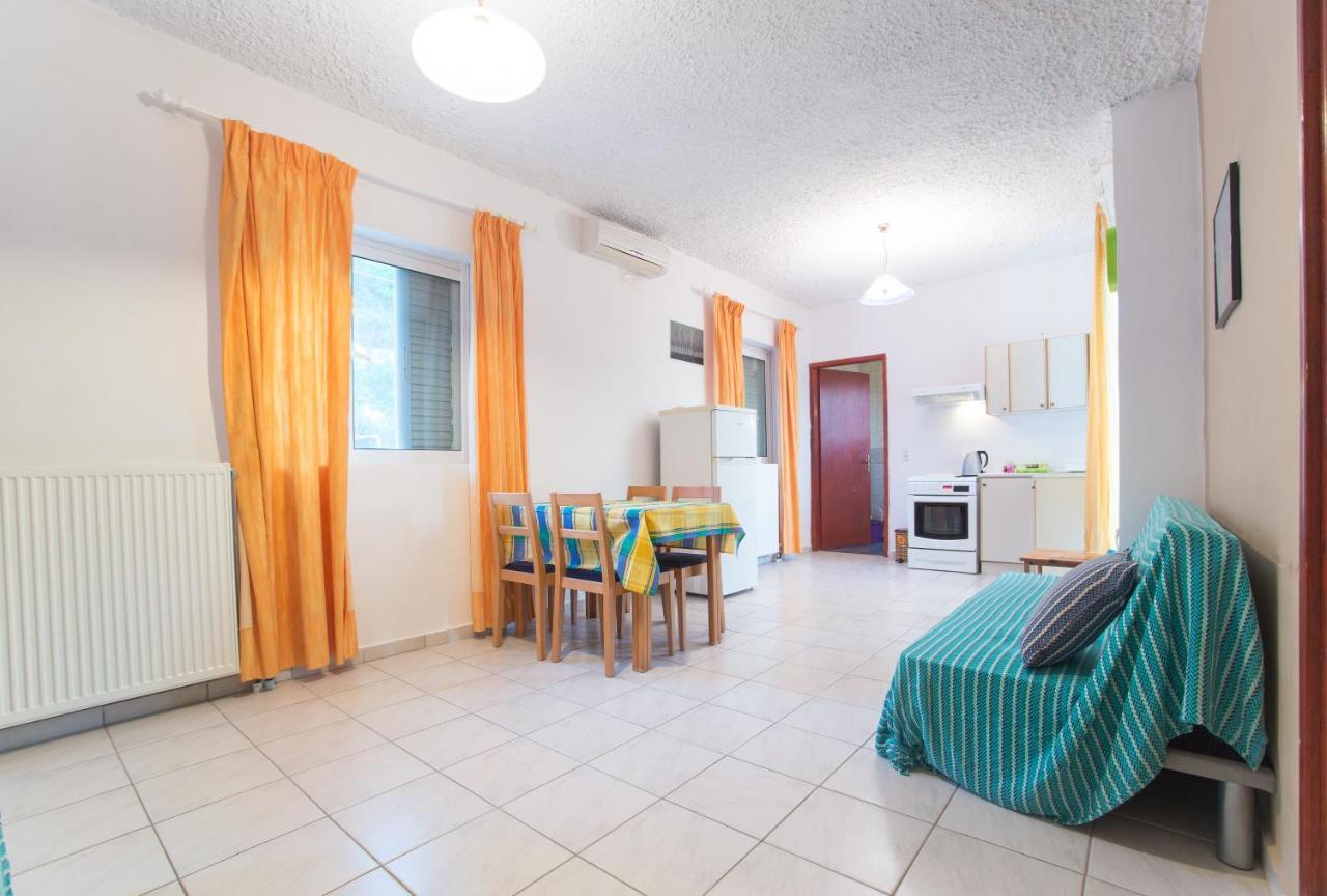 Antisamos Studios Сами Экстерьер фото